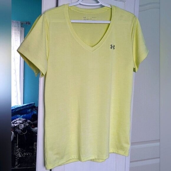 Womens Under Armour Yellow Short Sleeve Athletic V Neck T-Shirt Loose Fit Large - Picture 2 of 10